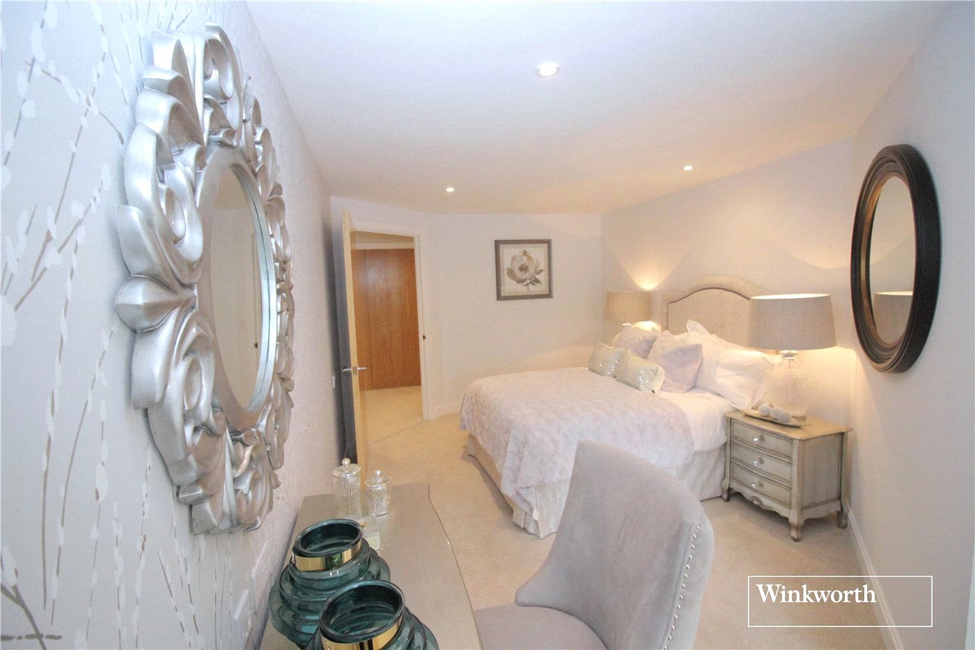 2 Bed Show Flat